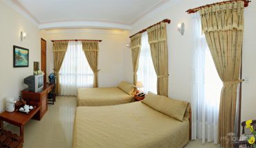 Phòng 4 người Hotel Gold Night Đà Lạt