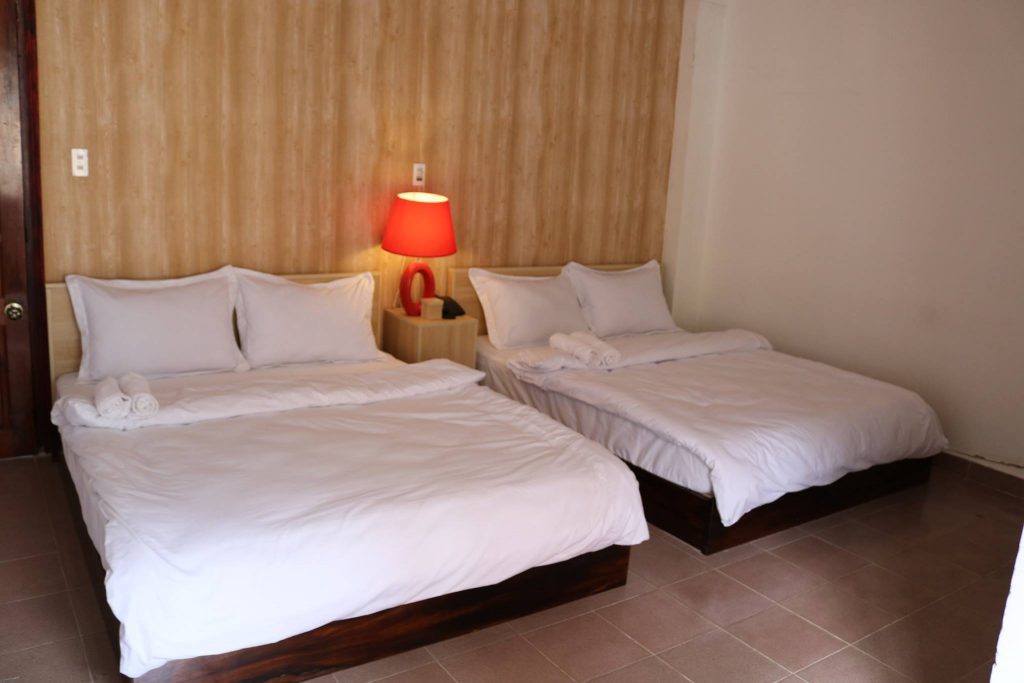 khách sạn gần chợ Hoàng Khôi