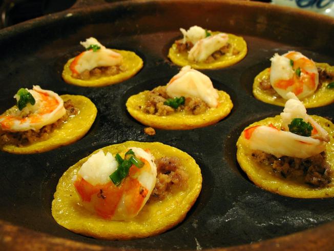 Bánh căn hải sản