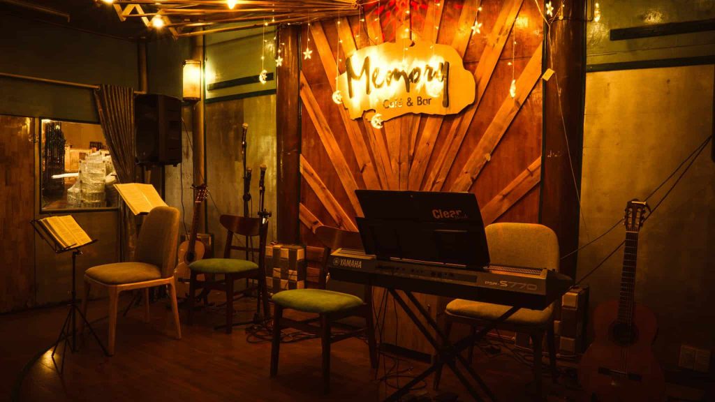 Memory cafe & bar