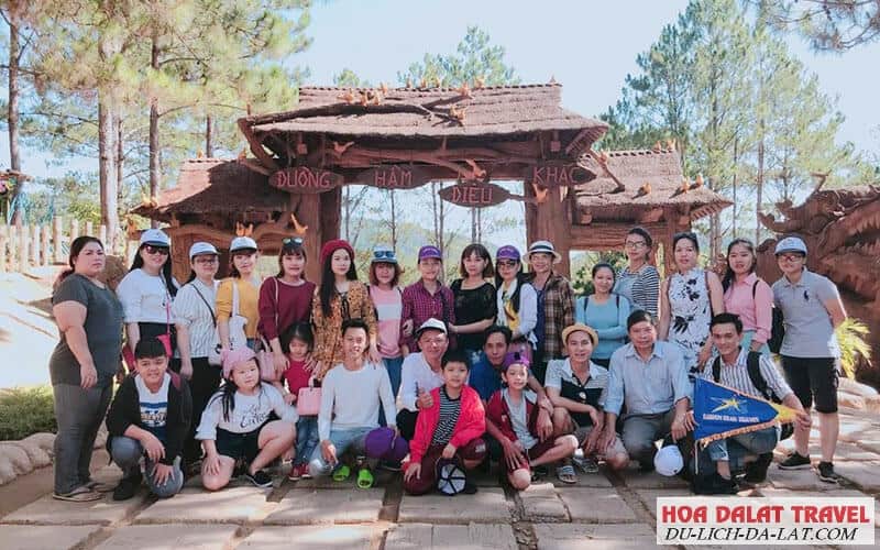 Chương trình tour 1 ngày do Hoa Dalat Travel tổ chức
