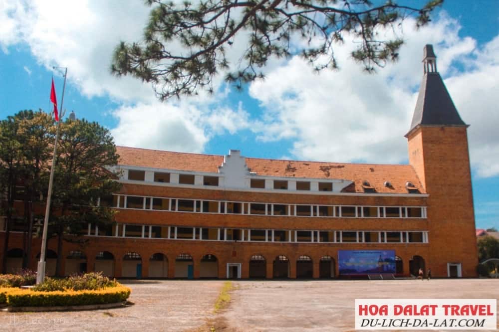 Trường Cao đẳng Sư Phạm Đà Lạt nằm gọn trong lòng địa điểm du lịch Đà Lạt
