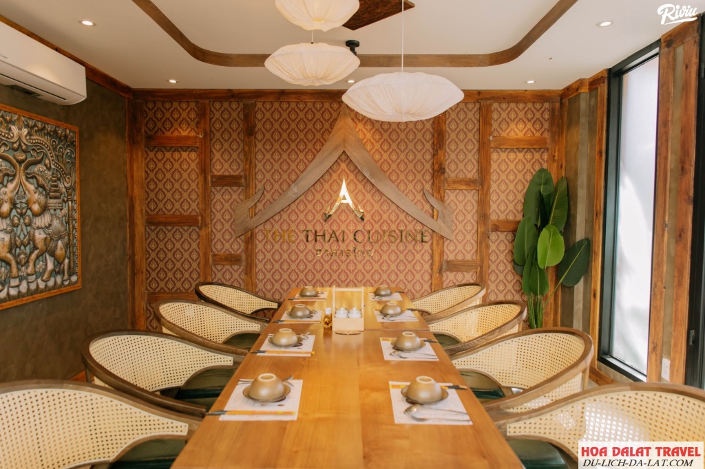 Không gian The Thai Cuisine hết sức trang nhã và ấm cúng