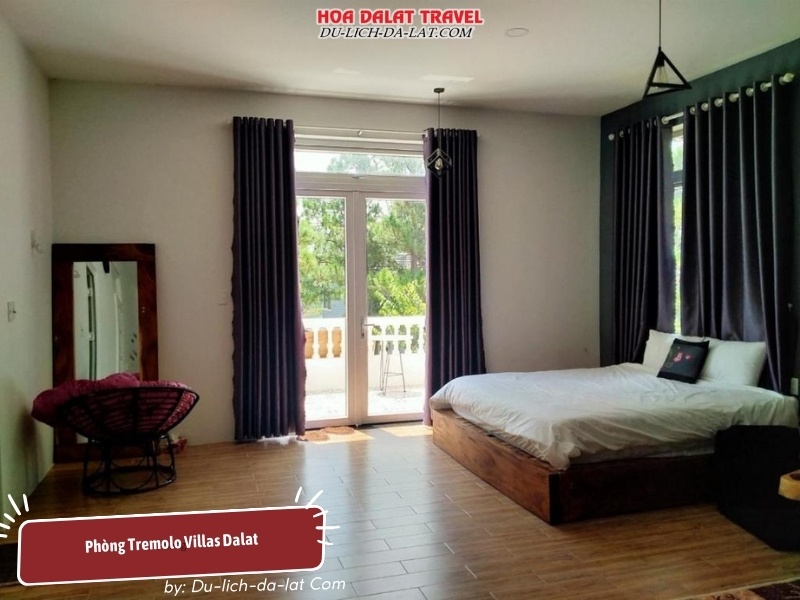 Phòng Tremolo Villas được trang bị đầy đủ tiện nghi hiện đại, cửa sổ view đẹp