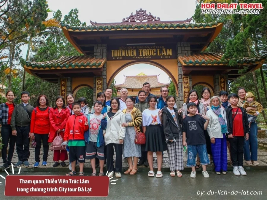 Tham quan Thiền Viện Trúc Lâm khi đi tour nội thành Đà Lạt