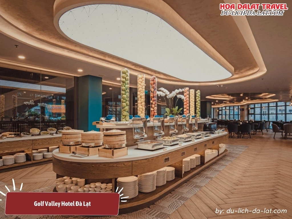 Dịch vụ nhà hàng với ẩm thực cao cấp của Golf Valley Hotel 