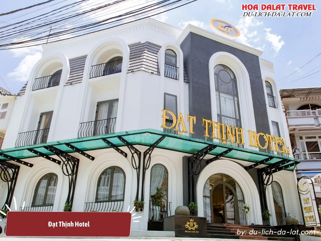 Đạt Thịnh Hotel có phong cách thiết kế hiện đại, thanh lịch và trang nhã