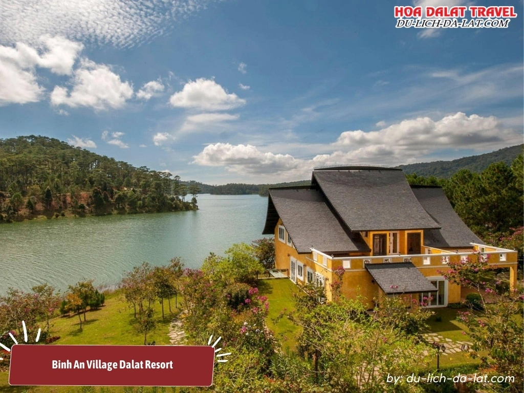 Biệt thự của Binh An Village Dalat Resort nằm bên hồ Tuyền Lâm thơ mộng