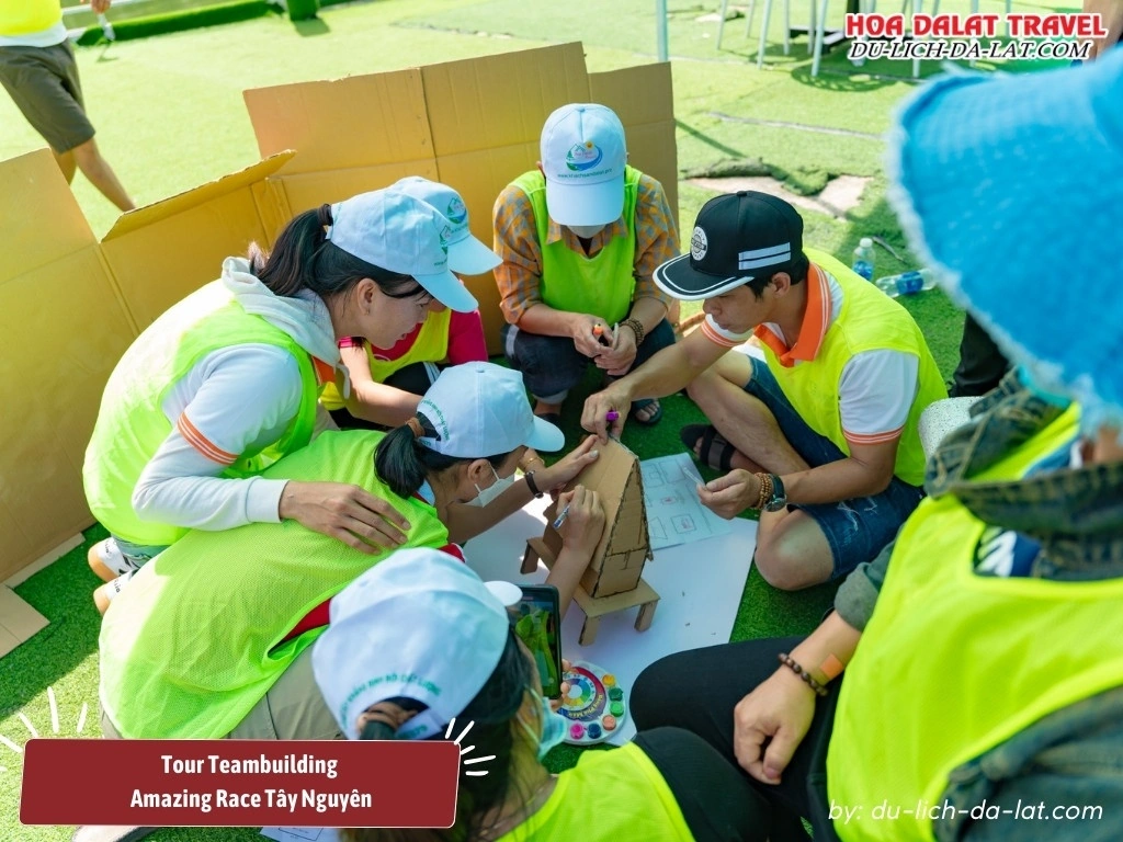 Hoạt động trong chương trình tour teambuilding Amazing Race Tây Nguyên