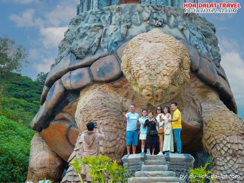 Chụp hình tại God Valley