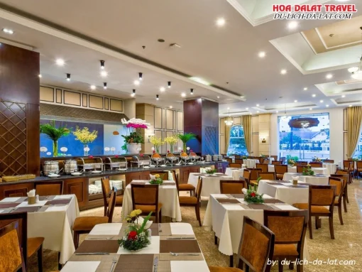 Nhà hàng ở khách sạn La Sapinette Hotel Đà Lạt