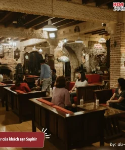 Quán cafe và bar tại Saphir Hotel sở hữu không gian sang trọng, lý tưởng để thư giãn