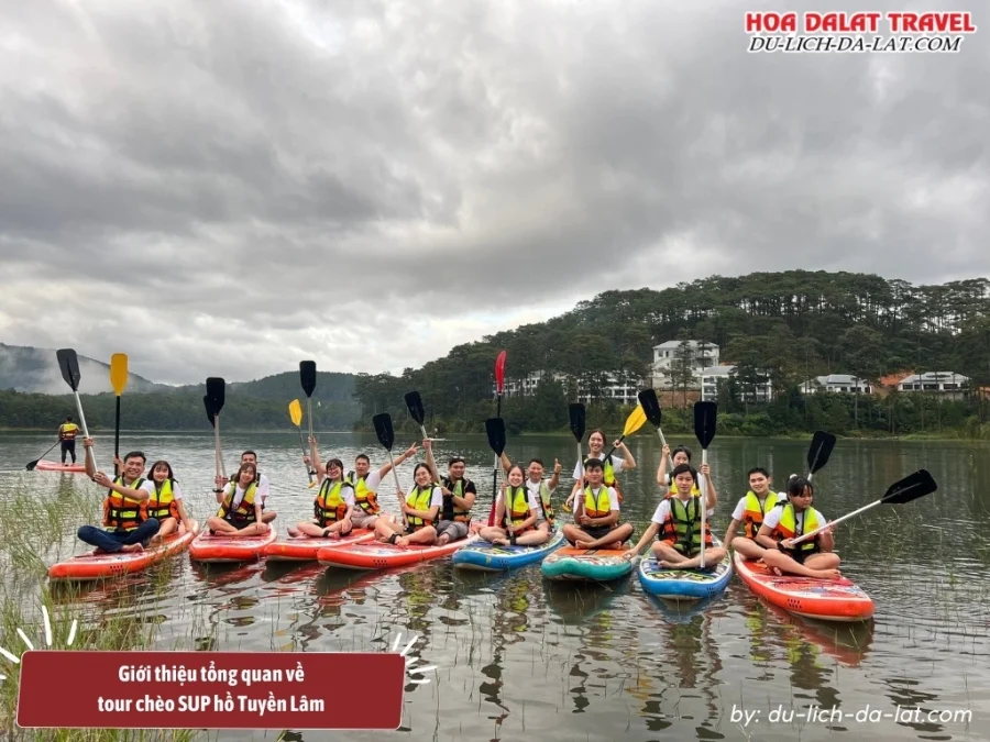 Tour chèo SUP (Stand-Up Paddleboarding) trên hồ Tuyền Lâm