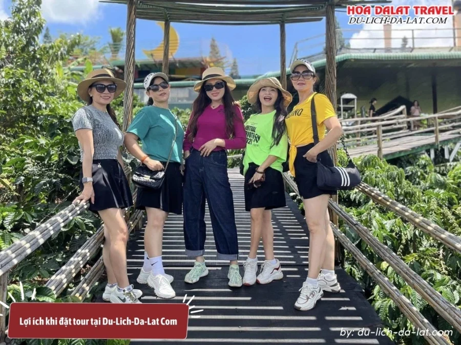 Đặt tour tại Du-Lich-Da-Lat Com với dịch vụ uy tín, giá tốt, và trải nghiệm đáng nhớ