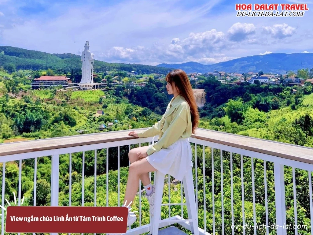 Ngắm chùa Linh Ẩn từ Tám Trình Coffee