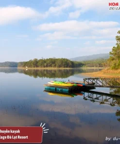 Chèo thuyền kayak trên hồ Tuyền Lâm ở Bình An Village Đà Lạt Resort