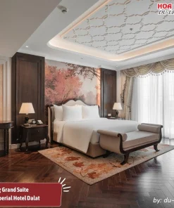 Phòng Grande Suite tại Golden Imperial Hotel diện tích khoảng 78m2, trang bị giường đôi lớn, nội thất hiện đại đầy đủ tiện nghi