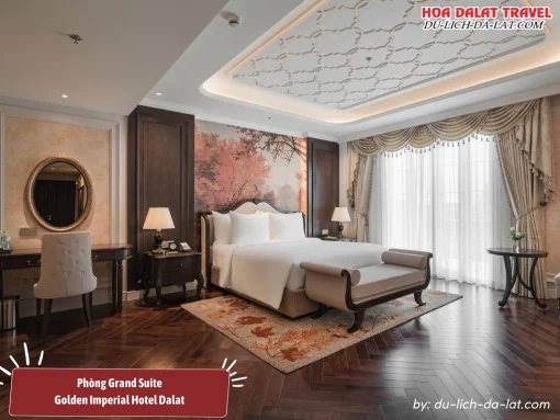 Phòng Grande Suite tại Golden Imperial Hotel diện tích khoảng 78m2, trang bị giường đôi lớn, nội thất hiện đại đầy đủ tiện nghi