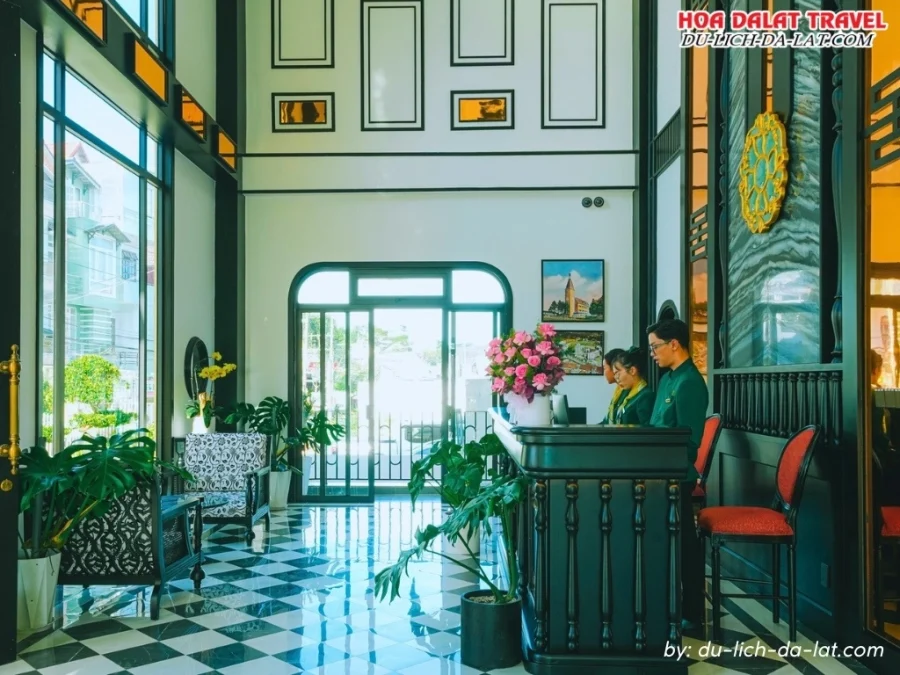 Lễ tân 24/7 tại khách sạn Goldient Boutique Đà Lạt
