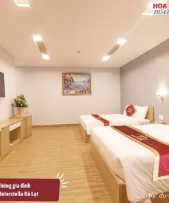 Hạng phòng gia đình tại khách sạn Interstella Đà Lạt diện tích 42m2, trang bị 2 giường cỡ lớn, tinh tế và trang bị đầy đủ tiện nghi