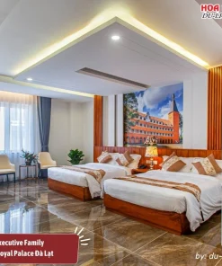 Phòng Executive Family tại khách sạn Royal Palace Đà Lạt có diện tích rộng rãi 42m2, trang bị 2 giường đôi cực lớn, tiện nghi cao cấp