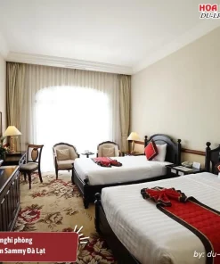 ​Phòng tại khách sạn Sammy Đà Lạt được trang bị Wi-Fi miễn phí, TV truyền hình cáp, minibar, két sắt an toàn, ấm đun nước điện, đồ dùng vệ sinh cá nhân miễn phí, bàn làm việc và khu vực tiếp khách