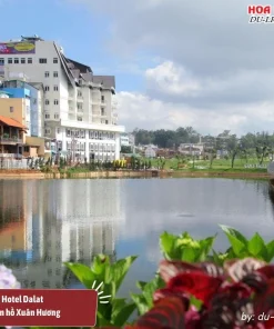 Kings Hotel Dalat nằm gần hồ Xuân Hương thơ mộng, lãng mạn và đầy chất thơ