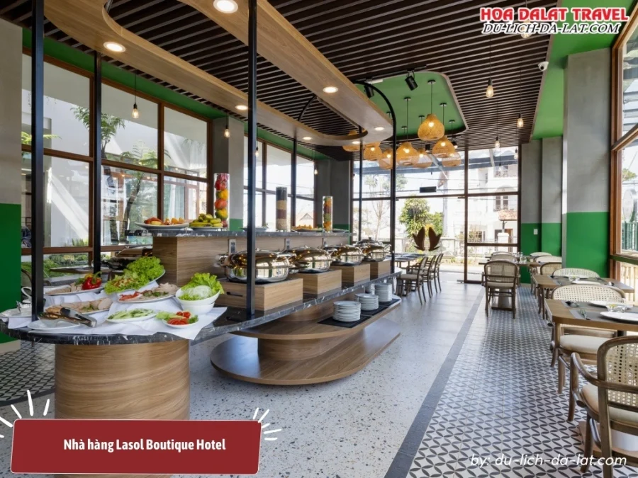 Nhà hàng Lasol Boutique phục vụ buffet đa dạng món trong không gian ấm cúng và thân thiện