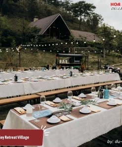 Bar trong khuôn viên xanh mát của Lat Valley Retreat Village