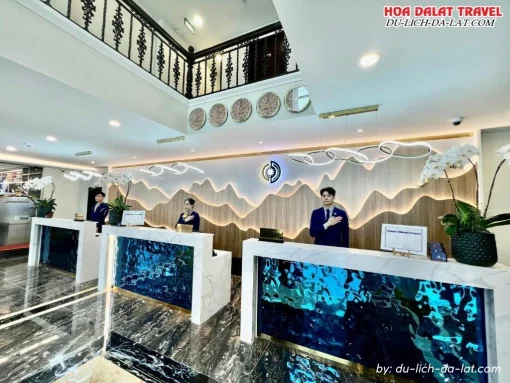 Lễ tân 24/7 của Sandals Camellia Hotel Đà Lạt