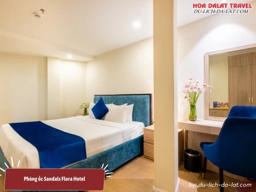 Phòng ốc Sandals Flora Hotel Đà Lạt tiện nghi, sang trọng với TV màn hình phẳng, điều hòa, minibar, bàn làm việc, wifi...