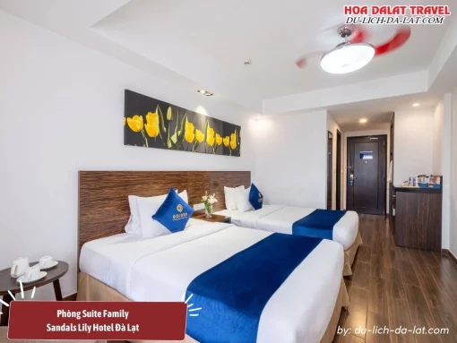 Phòng Suite Family tại Sandals LiLy Hotel Đà Lạt diện tích khoảng 35 m2, trang bị 2 giường đôi, tiện nghi đầy đủ