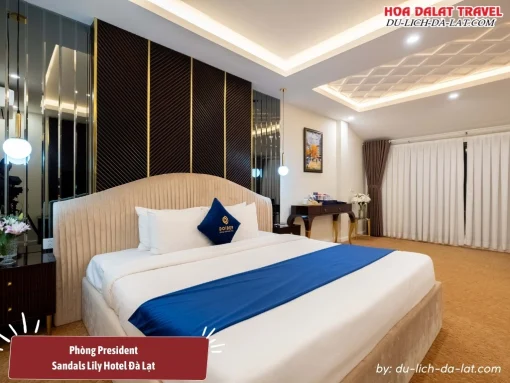 Phòng President tại Sandals LiLy Hotel Đà Lạt có diện tích khoảng 180m2, gồm 3 phòng ngủ tiện nghi cao cấp, ban công với tầm nhìn đẹp