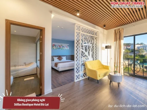 Không gian phòng nghỉ Stillus Boutique Hotel Đà Lạt rộng rãi, sang trọng và tiện nghi