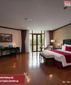 Loại phòng Suite hướng núi tại Swiss-Belresort Tuyền Lâm Đà Lạt có diện tích 44m2, phòng khách riêng biệt và phòng ngủ với giường đôi, trang bị đầy đủ tiện nghi cao cấp