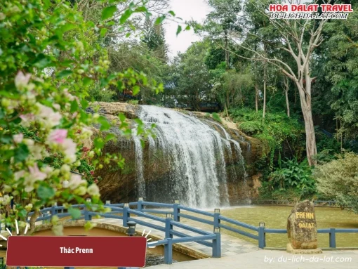 Thác Prenn đẹp thơ mộng giữa khuôn viên rừng thông xanh mát