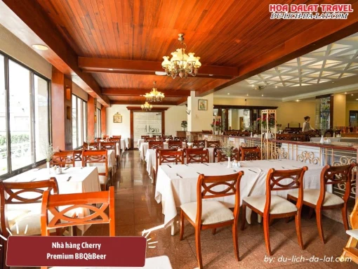 Nhà hàng Cherry tại TTC Hotel Premium Đà Lạt được thiết kế theo phong cách hiện đại, với không gian nhẹ nhàng