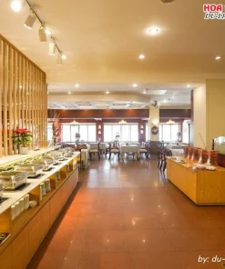Nhà hàng tại TTC Hotel Đà Lạt phục vụ buffet sáng đa dạng món ăn