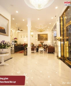 Không gian Tulip City View Hotel Đà Lạt sang trọng với sảnh chính rộng rãi, trang bị nội thất cao cấp, được thiết kế theo phong cách tân cổ điển tinh tế